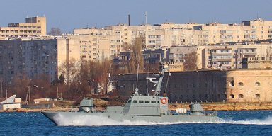 Оккупанты переименовали украинские захваченные катера "Аккерман" и "Вышгород"