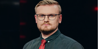 Підписував зобов'язання про повернення: Мінкульт відреагував на виїзд журналіста Печія за кордон