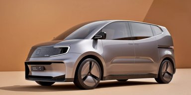 Від творця Aston Martin: у Британії випустили електрокар для осіб із інвалідністю (відео)