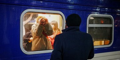 "Шлях" в Европу и обратно. Что думают украинцы о принудительном возвращении мужчин из ЕС