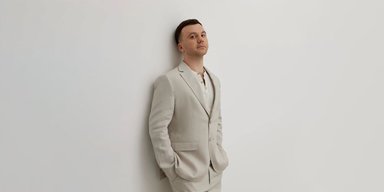Унікальний випадок у світі пластичної хірургії: Максим Іванчук оперує сам себе