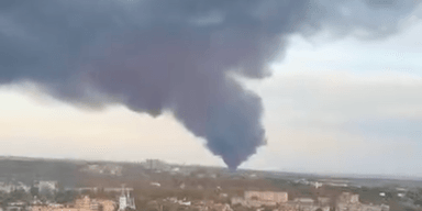 Під Ростовом спалахнув завод "Аксайкардандеталь": в InformNapalm розповіли, що він виробляє (відео)