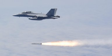 США хочуть удосконалити ракето-бомбу підвищеної дальності, яку виготовляють для ЗСУ: подробиці