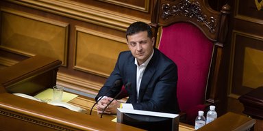 Верховная Рада – меньше прав, меньше депутатов. Что теряют депутаты, кроме неприкосновенности