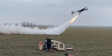 Виробництво FP-1 та "Фламінго": тісні цехи, дешеві компоненти, власні "бустери", — ЗМІ