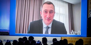 Міністр Чернишов опинився за кордоном на тлі корупційної справи: у відомстві назвали причину