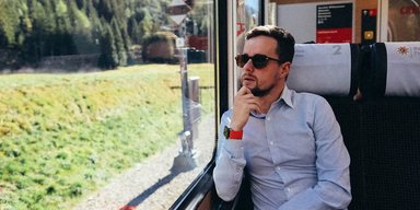 "Самый красивый в мире" маршрут на поезде пролегает в стране, где много украинцев (фото)