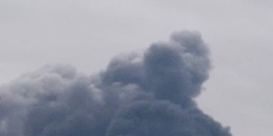 Вибухи у Сімферополі та Феодосії: горить нафтобаза, є перебої зі світлом — росЗМІ