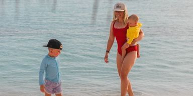Мама ежемесячно снимала, как растет ее дочь, а надо было смотреть на сына (видео)