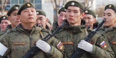 Черкаський ТЦК виклав несподівану рекламу з бурятами: її активно обговорюють люди (фото)