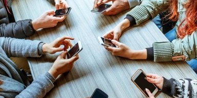 Використання Instagram і Facebook заблокують підліткам: Meta вводить жорсткі обмеження