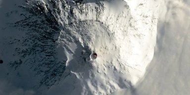 В Антарктиде спрятан самый странный вулкан в мире: нарушает все мыслимые правила (видео)