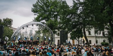Самые стойкие. Кто решился проводить фестивали в онлайн и офлайн режиме