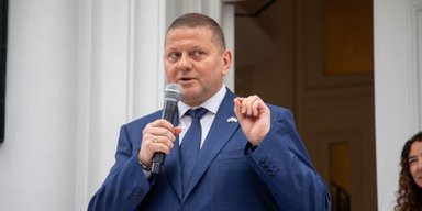 Между спортом и классикой: Залужный показал новое фото с женой