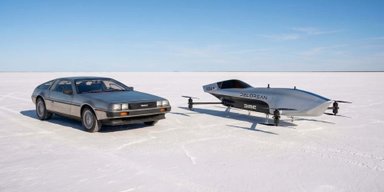 DeLorean злетить у небо: легендарний бренд готує електричні летючі авто для перегонів
