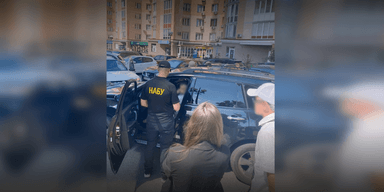 НАБУ і САП викрили на хабарі військових НГУ і нардепа "Слуги народу": в партії відреагували