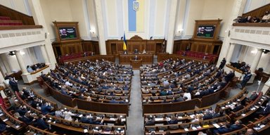 Обмеження прав суспільства в Україні призведе до удару по рейтингах влади, — експерт