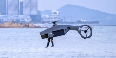 Мчит 100 км/ч: Ziyan показала уникальный дрон-вертолет с ножками и "умной" батареей (фото)