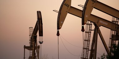 Квітнева виручка РФ від продажу нафти і газу подвоюється, попри санкції, — Reuters