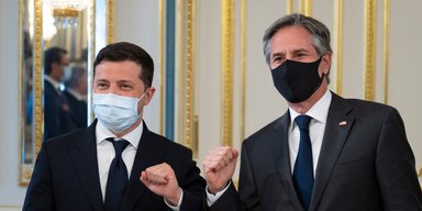 НАТО, олігархи та зовнішнє втручання: як пройшов візит держсекретаря США Блінкена до Києва