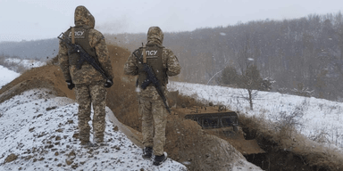 Кому не потрібен дозвіл: у ДПСУ пояснили обмеження щодо пересування у 5 км смузі (відео)