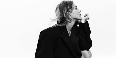 Дженніфер Еністон знялася для СR Fashion Book і поділилася секретами своєї краси