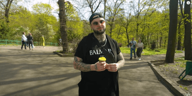 Шеф-кухар, який заявив про роман з Олею Поляковою, розповів про дружину та сина (відео)