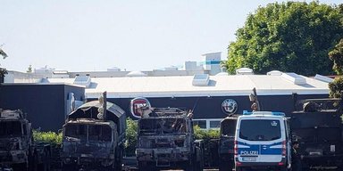 Росіяни в Німеччині спалили вантажівки Бундесверу, сплутавши їх із технікою ЗСУ (відео)