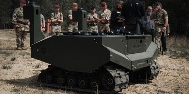 "Самый большой в мире": в Украине развернут парк наземных военных роботов GEREON (фото)