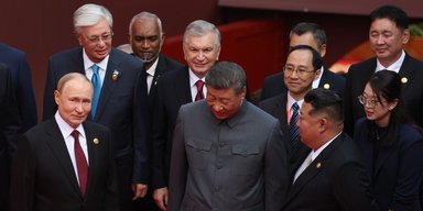 Мріють про безсмертя: Путін, Кім Чен Ин і Сі Цзіньпін обговорили, як дожити до 150 років (відео)
