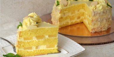 Вкусная и легкая в приготовлении выпечка: рецепт торта "Пина колада"