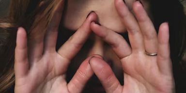 Женщина сделала ДНК-тест: как выяснилось, ее бабушка забрала с собой в могилу секрет