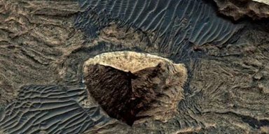 NASA виявило величезну піраміду на Марсі: схожа на Велику піраміду Гізи в Єгипті (фото)