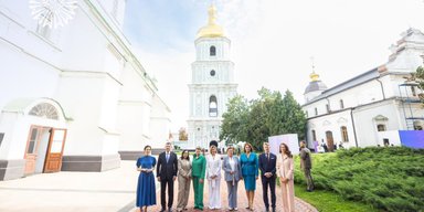 Стилист ответила, удачным ли был образ Елены Зеленской на Саммите первых леди и джентльменов (фото)