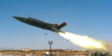 ВПС США хочуть отримати 2000 безпілотників Valkyrie зі ШІ: як їх використовуватимуть