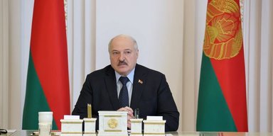 Білорусь має брати участь у переговорах між Україною та Росією, — Лукашенко (відео)