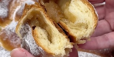 Мягкие, как облачко: простой рецепт домашних булочек с вареньем