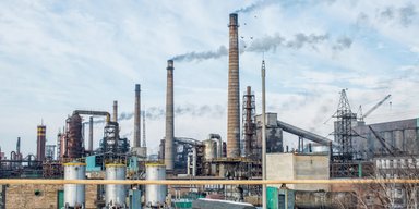 Девальвация гривны и "затягивание" поясов. Чем угрожает Украине обвал металлургического экспорта