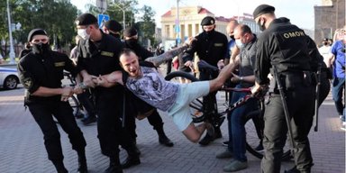 Час змін у Мінську. Як Лукашенко запустив процес, який уб'є його режим