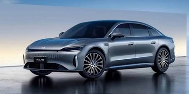 Ціна як у Camry і запас ходу 1400 км: Chery показали великий електрифікований седан (фото)