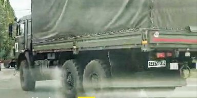 Колона військової техніки армії РФ прямує в Сімферополь, — рух "Атеш" (фото)