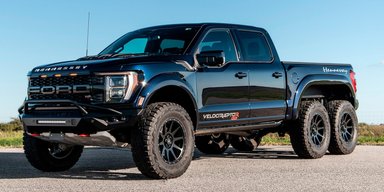 Шесть колес и 700 сил: самый экстремальный пикап Ford поступил в производство (фото)