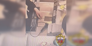 Пенсіонер у РФ приніс в магазин пістолет: його пропозиція змусила продавця викликати поліцію