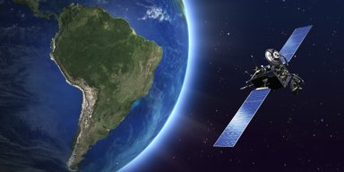 Шкодять самі собі: США позбавляють Україну доступу до супутників, але вихід є — Forbes