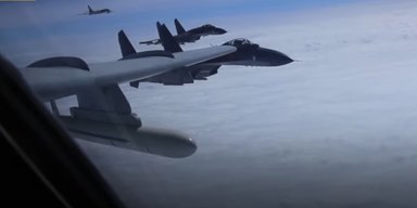НОАК тестирует модернизированные J-11B: какие улучшения получил китайский самолет (видео)