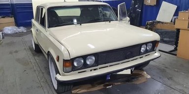 "Жигулі" з сюрпризом: у Польщі з'явився незвичайний побратим ВАЗ-2101 (фото)
