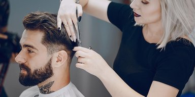 Ученые выяснили, что человеческие волосы содержат золото