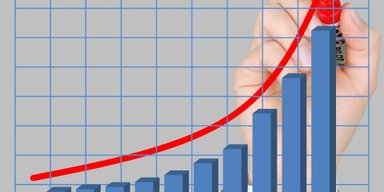Інфляція в ЄС підскочила до 3,2% — як це вдарить по цінах і валюті в Україні
