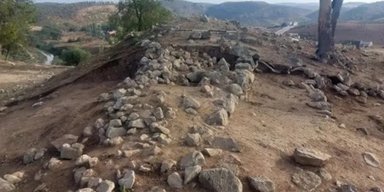 Археологи виявили найстарішу оборонну стіну в Африці за межами Єгипту (фото)
