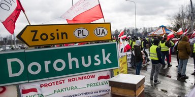 "Готові до розумних компромісів": Шмигаль про блокаду кордону поляками